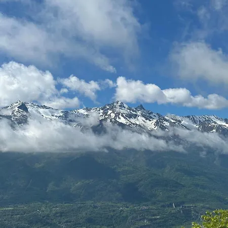 Alpine Penthouse, Breathtaking Views! Apartmán Bussoleno